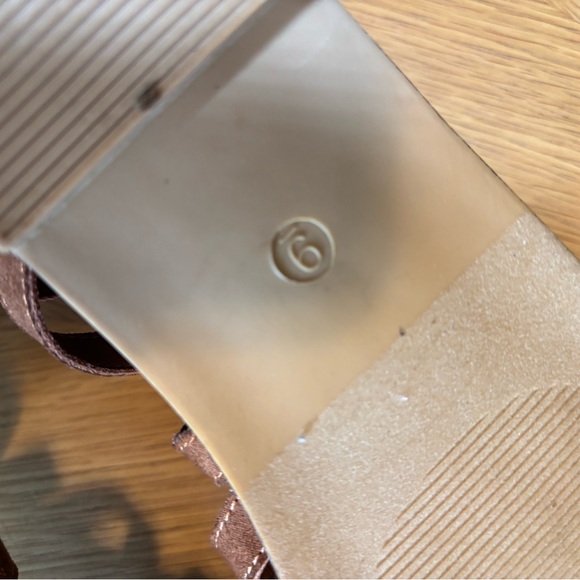 NWOT Madden Girl Women’s Caicos Sandals - Picture 7 of 7